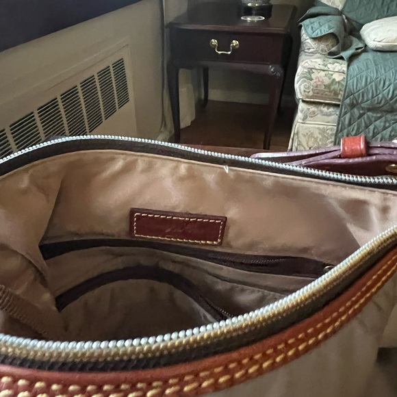 Nylon Dooney and Bourke. - Picture 2 of 6